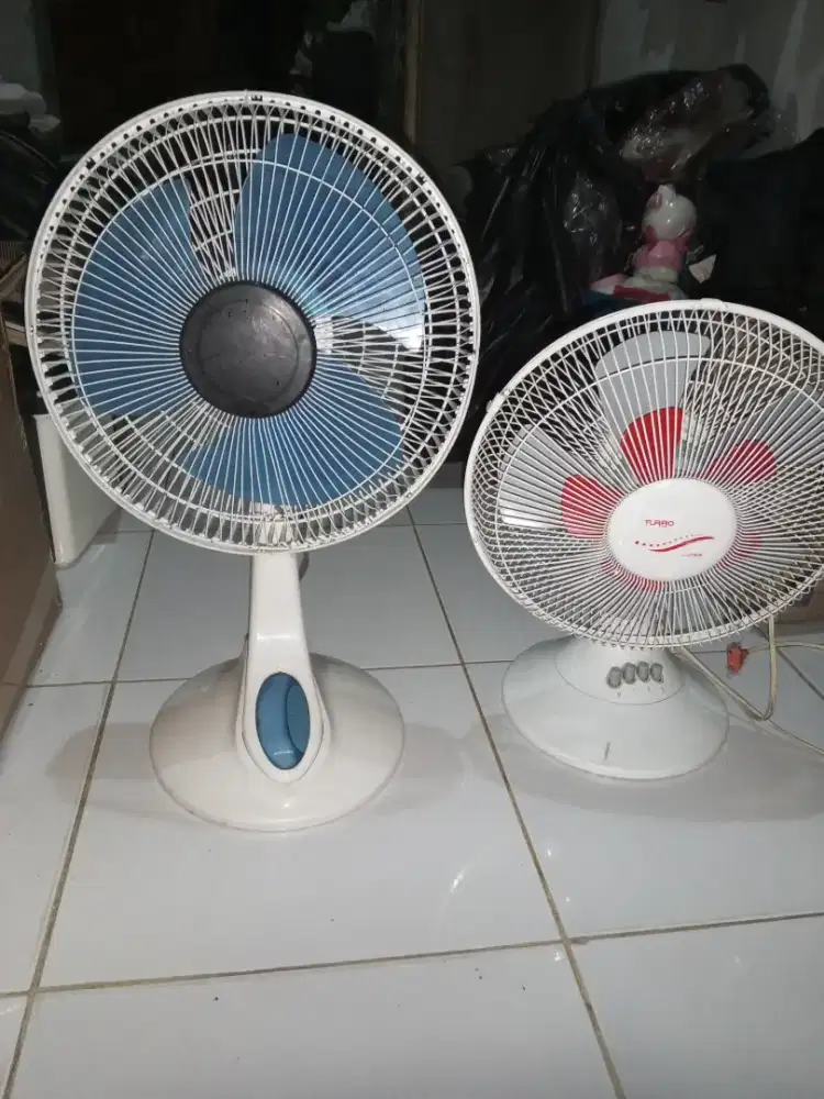 Kipas angin meja 2unit Maspion turbo 12inc normal semua Rp.225rb dpt 2