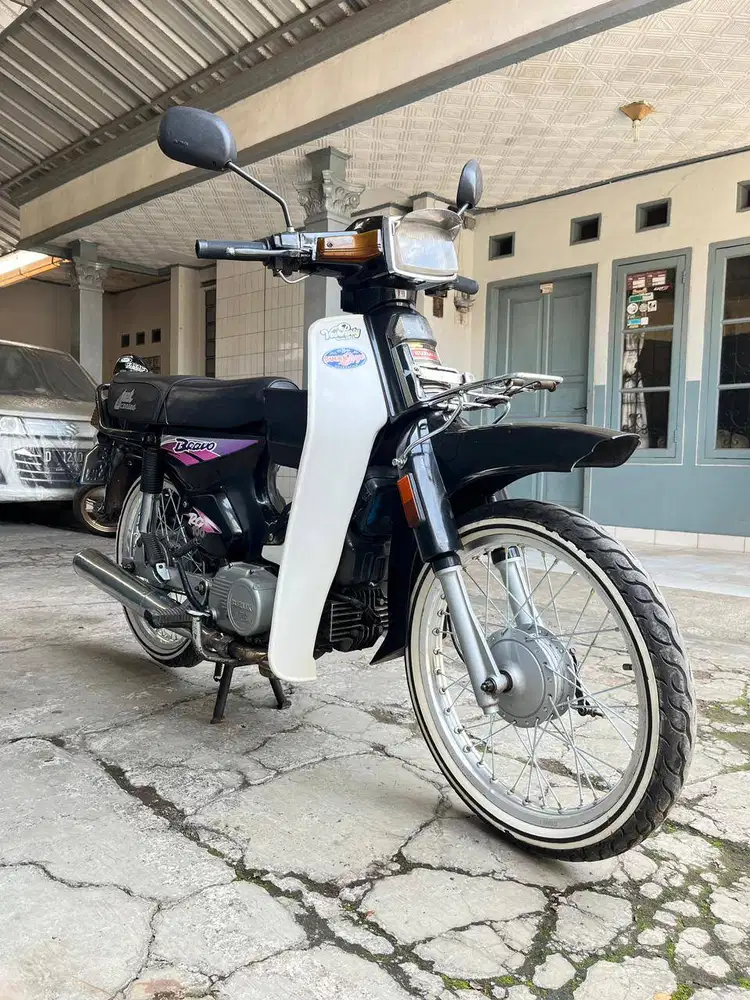 SUZUKI RC100 BRAVO 1996