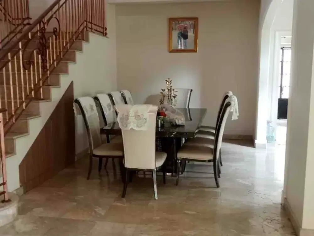 Rumah Dijual BSD Golf Residence Fontainebleau Hoek 7KT 7KM SHM