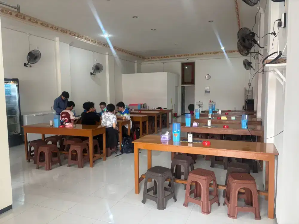 Dicari Tukang Masak Warung Penyetan
