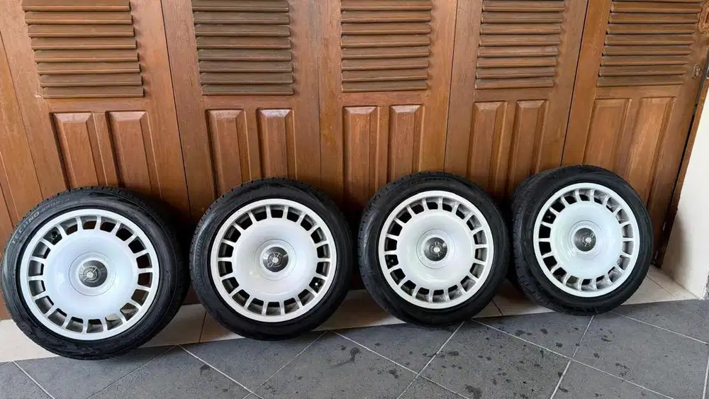 Bridgestone DTM R16