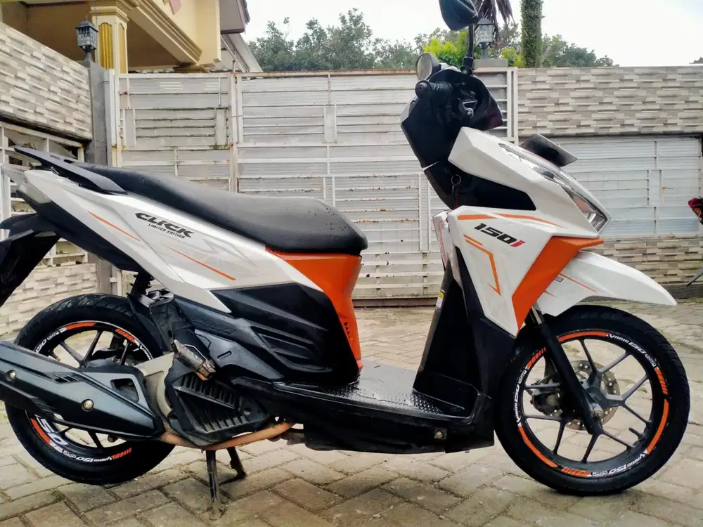 Honda Vario LED pajak hidup lengkap sehat keterangan detail dibawah