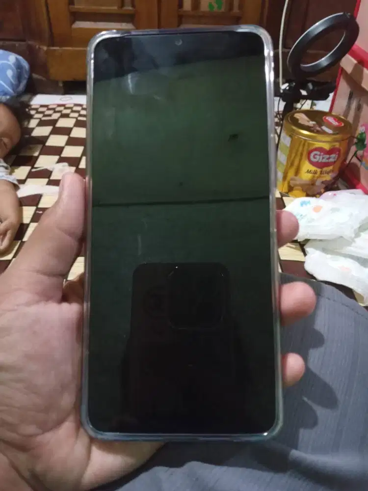 Di jual hp vivo y04s ram 4gb+4gb