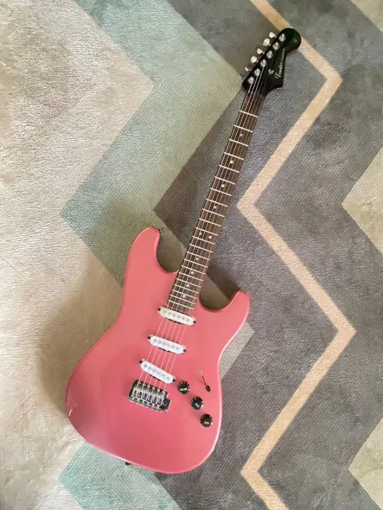 Gitar fender superstrat