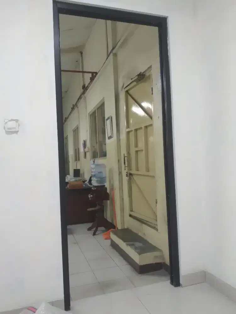 Kusen aluminium gawangan pintu T220cm L100cm hrg komplit pasang 800rb