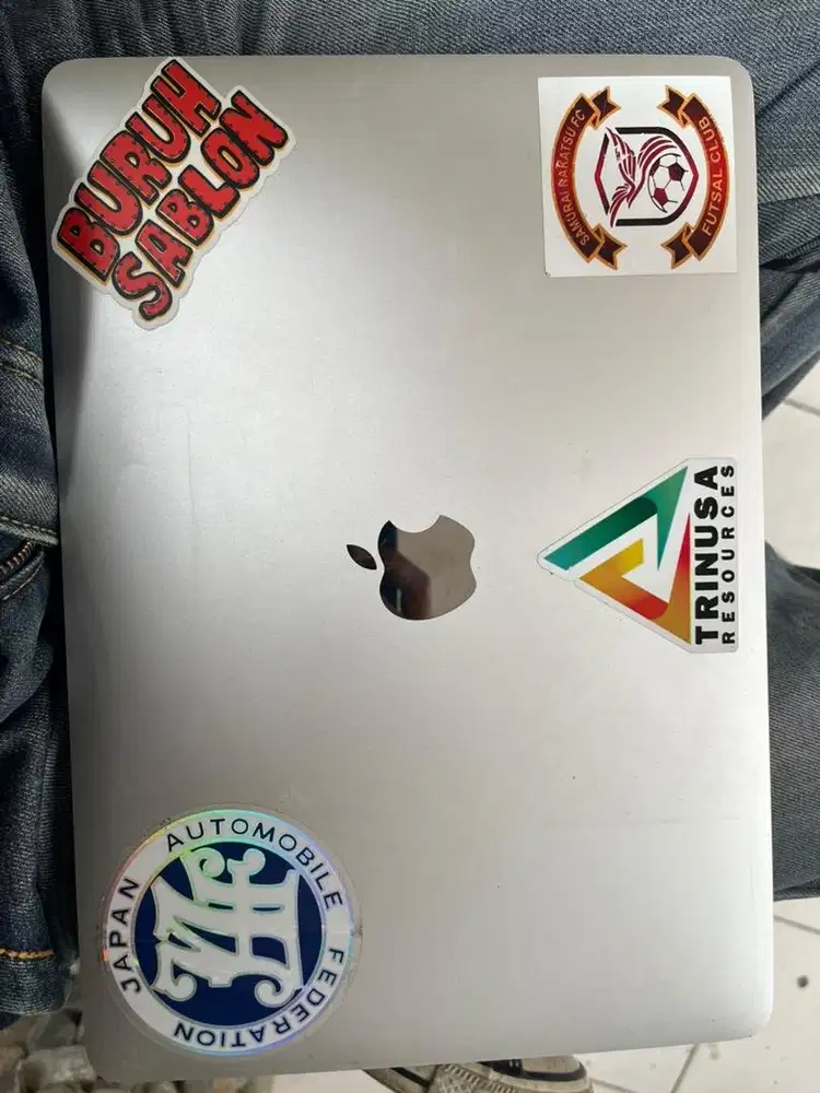 Macbook pro M1 ram 16GB Penyimpanan 1TB