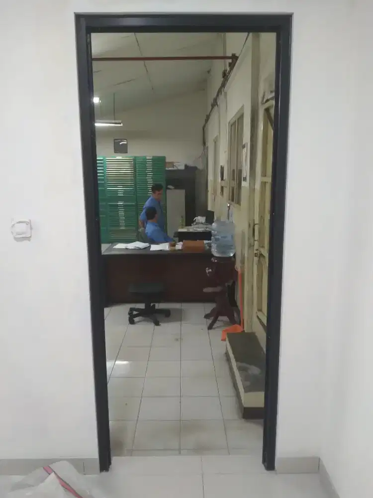 Kusen alumunium gawangan pintu T220cm L100cm harga plus pasang 800rb