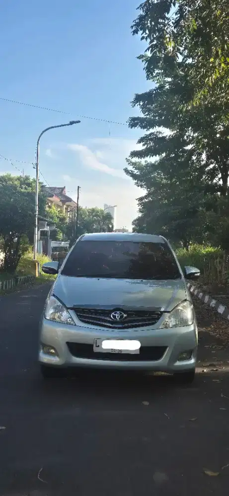 Toyota innova type G 2.5 diesel A/T 2004