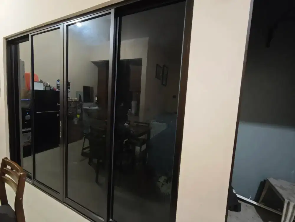 Pintu Kaca Kusen Aluminium Sliding