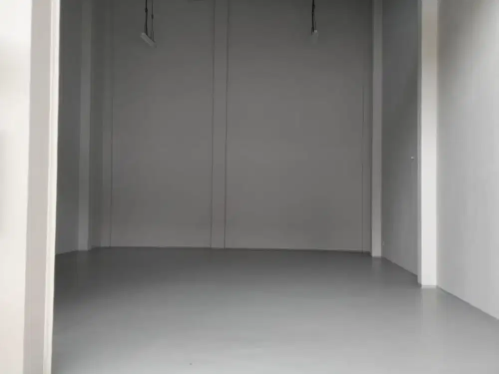Disewakan Gudang Bizpark Pik2, Uk.12x20m2, Posisi Hoek