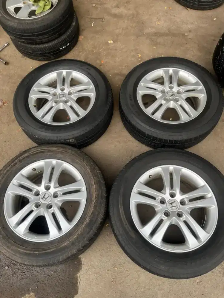 Velg OEM Honda CRV ring 17 pcd 5x114,3 ban 225/65 R17 4pcs