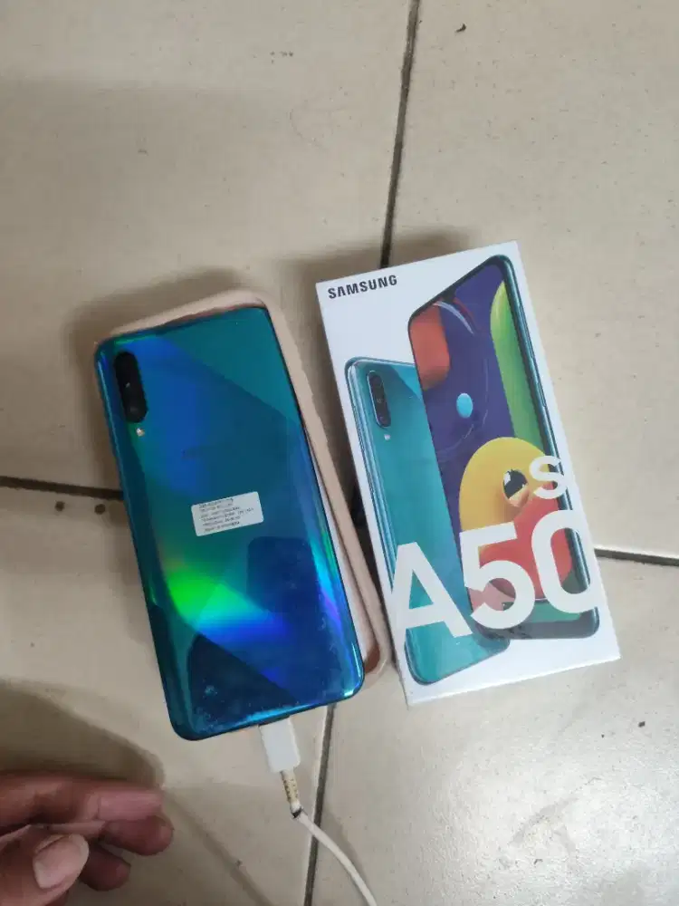 Samsung A50 (4/64)