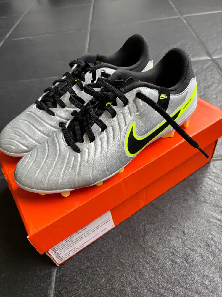 Nike tiempo legend 10 academy FG (size 42.5/27cm)