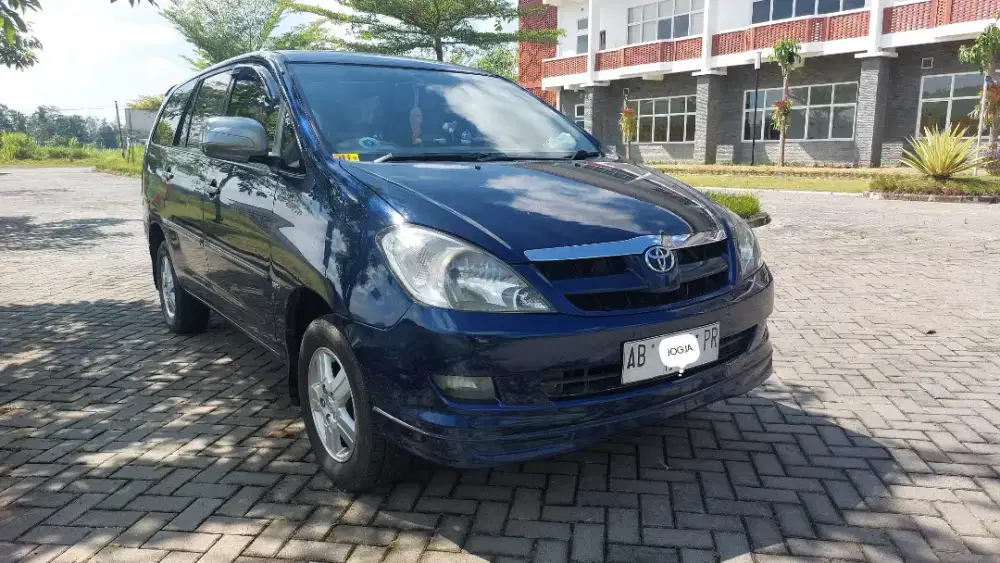 Toyota innova 2.0 G 2004 Manual