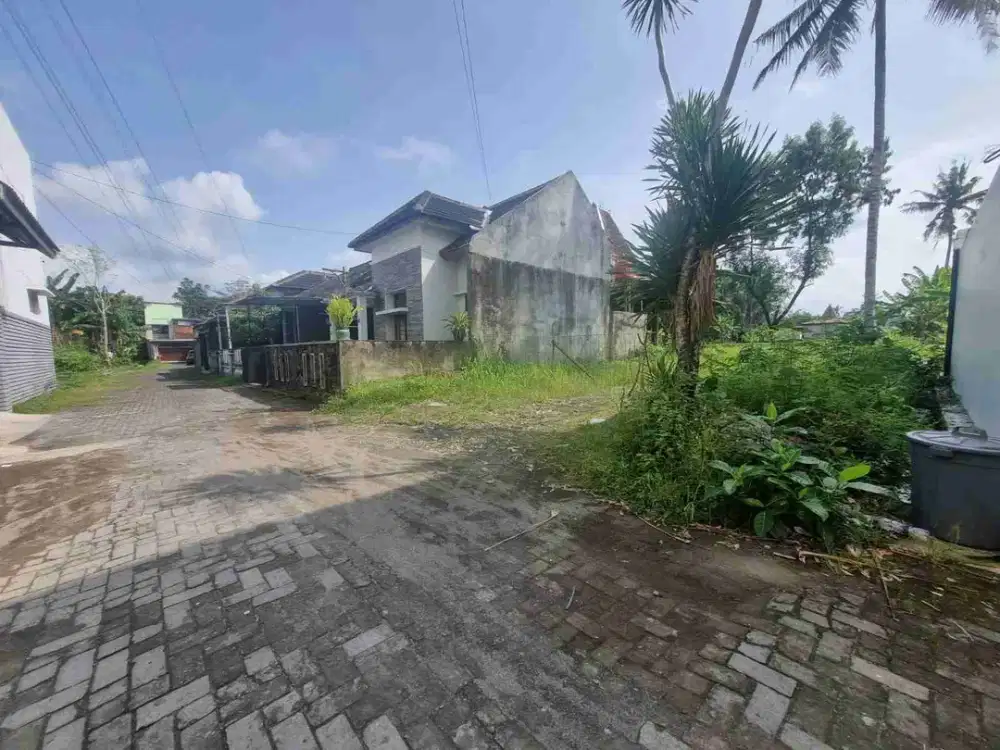 Tanah Pekarangan Dalam Perumahan Di jl. Kaliurang km 9,5 Dekat Kampus UGM & UII Pusat
