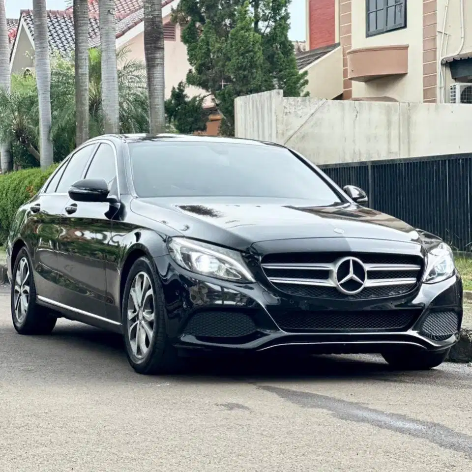 (CASH) Mercedes Benz C200 W205 2017