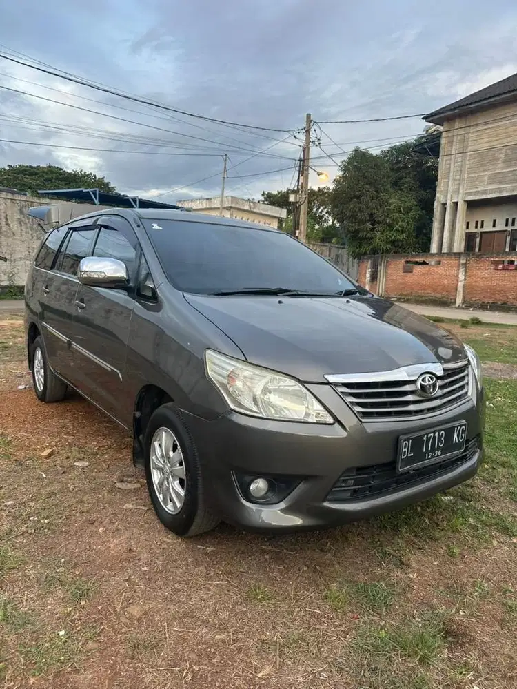 innova 2.0 G MT tahun 2011