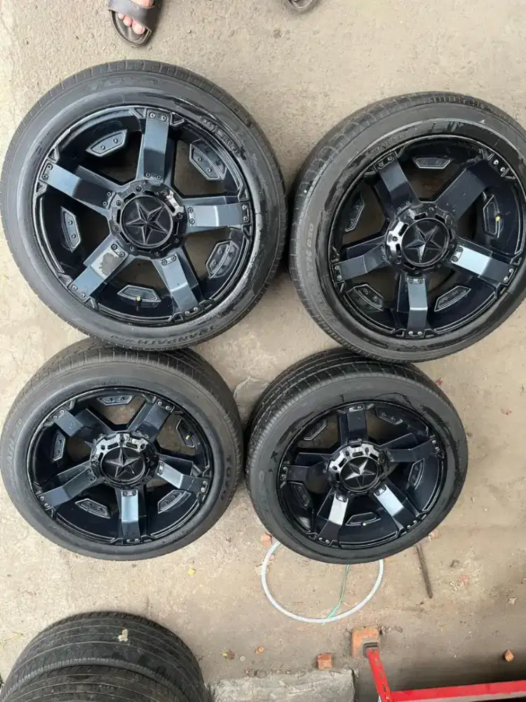 Velg rockstar ring 18 pcd 5x114,3 ban 235/50
