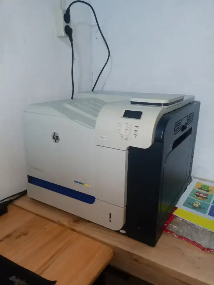 Printer hp laserjet 500 color m551 dn