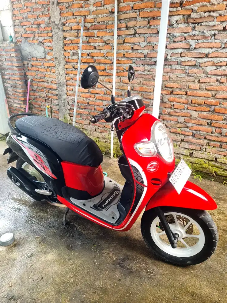 HONDA SCOOPY 2017