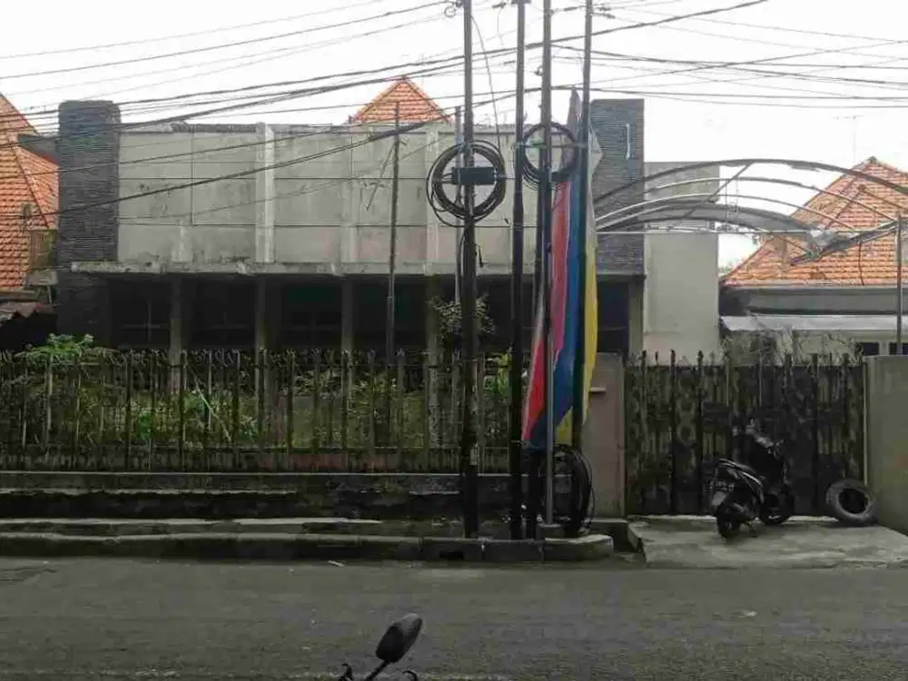 Dijual Rumah Komersil 2 lantai tengah kota Surabaya