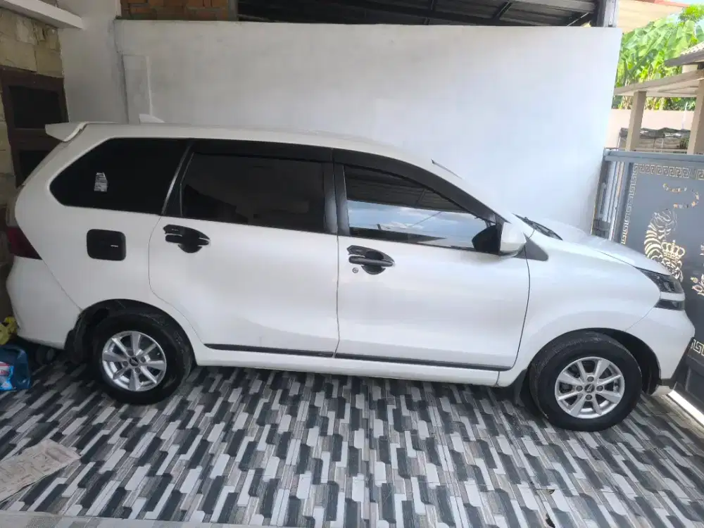 Xenia R 2019 Manual Putih Mutiara