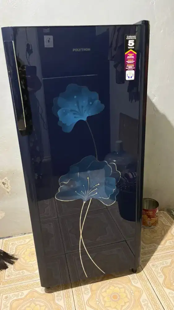 Di jual Kulkas 1 Pintu Polytron motif bunga
