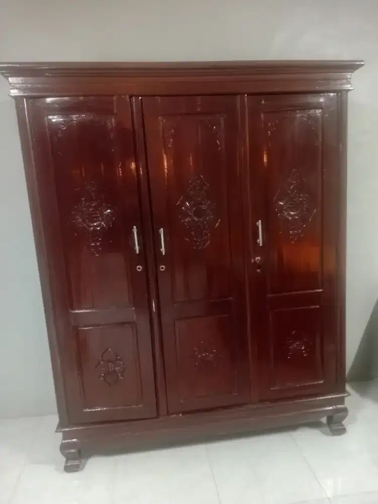Lamari antiek jati