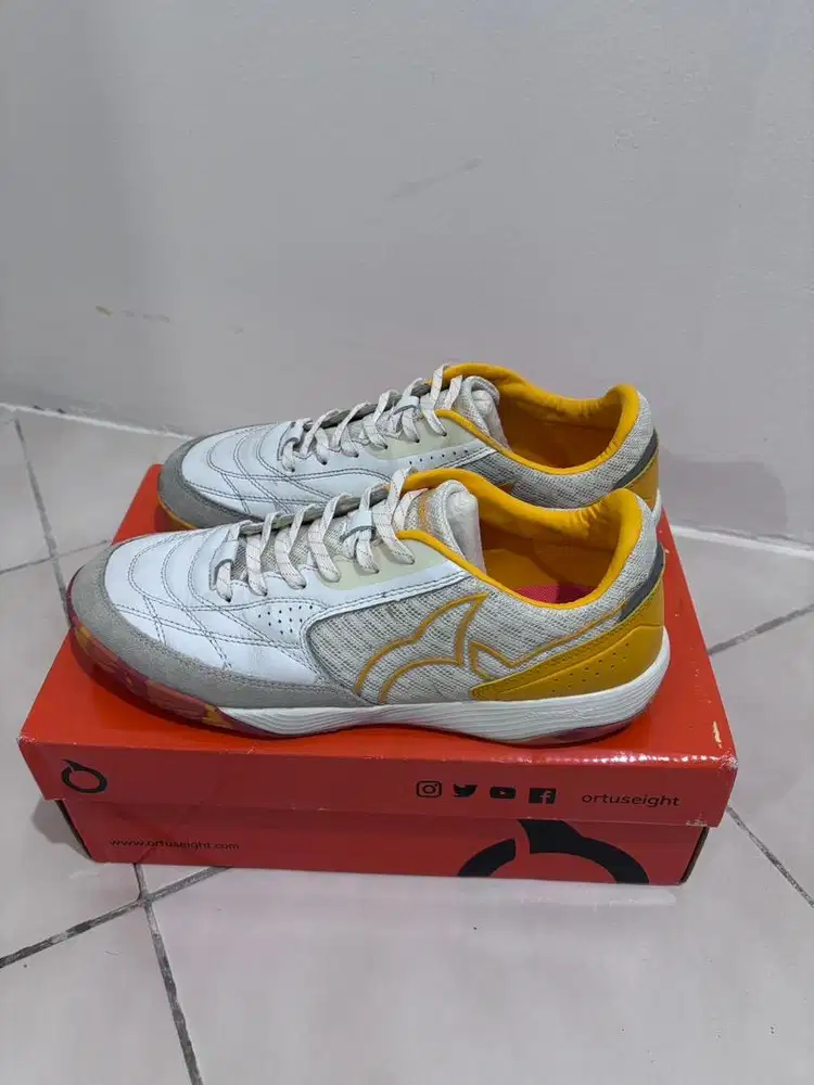 dijual sepatu futsal ortuseight no 41