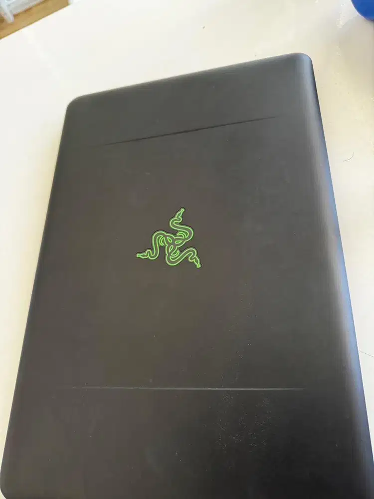 Razer blade 14 i7 1060 laptop gaming