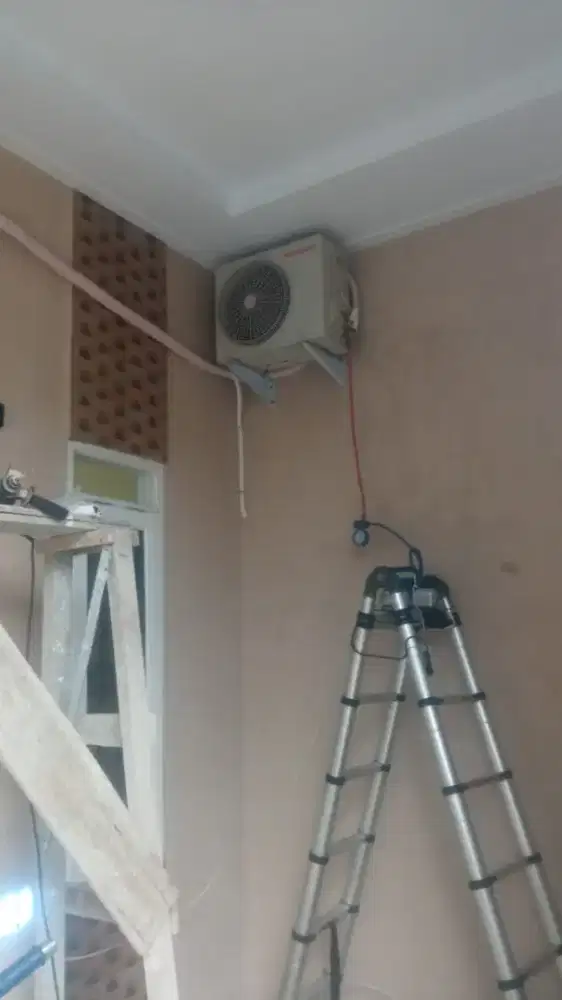 Cuci AC ,pasang AC ,bongkar AC freon dll
