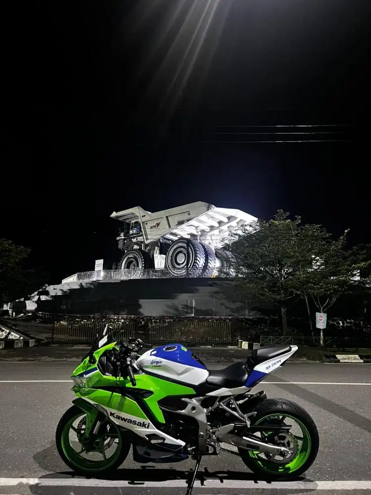 Kawasaki ZX25RR