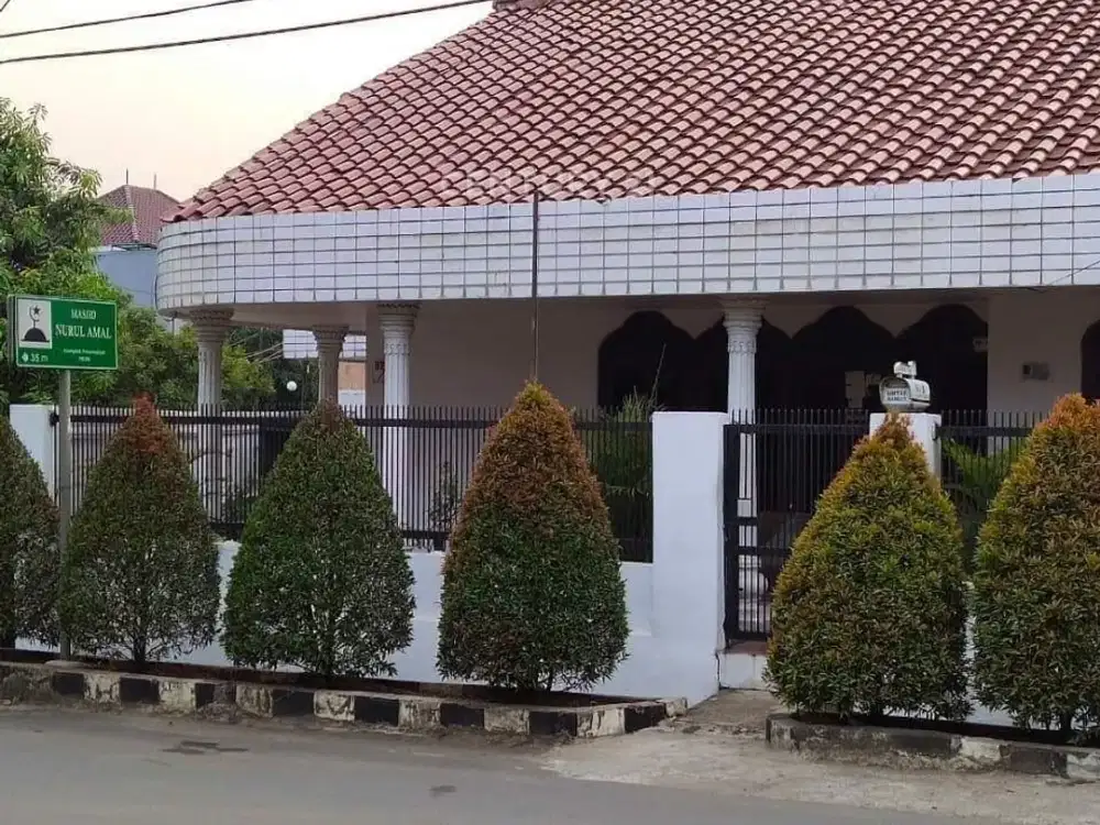 Rumah Hook Strategis Di Pelni Cisalak Depok  Akses Mudah