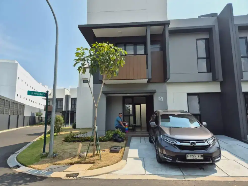 Jual Cepat Rumah Baru Hoek 2 Lt Summarecon Crown Gading
Bekasi