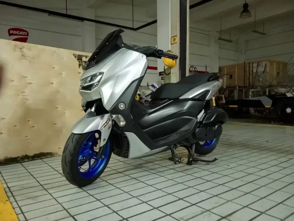 Nmax conected 2021