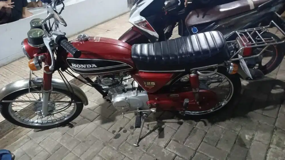 Di jual CB125 CDE tahun 1974 plat Padang
