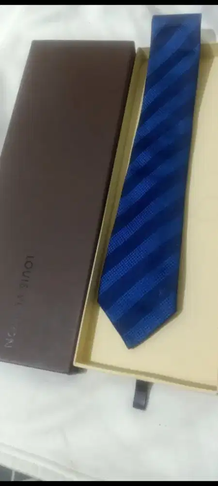 Dasi jas Louis vitton original LV