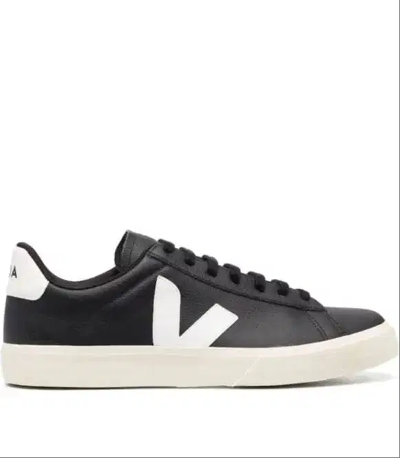 For sale Veja campo cromefree low shoes ori box Size 42,