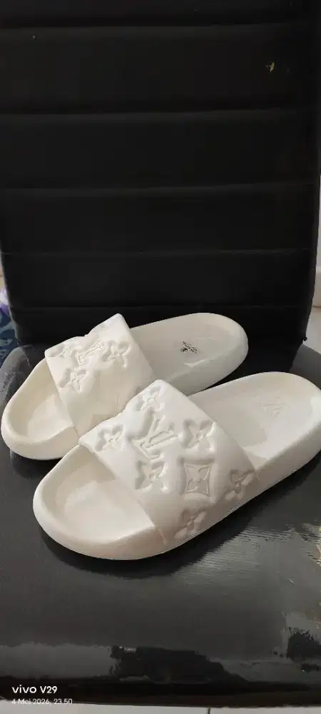 Sandal LV white