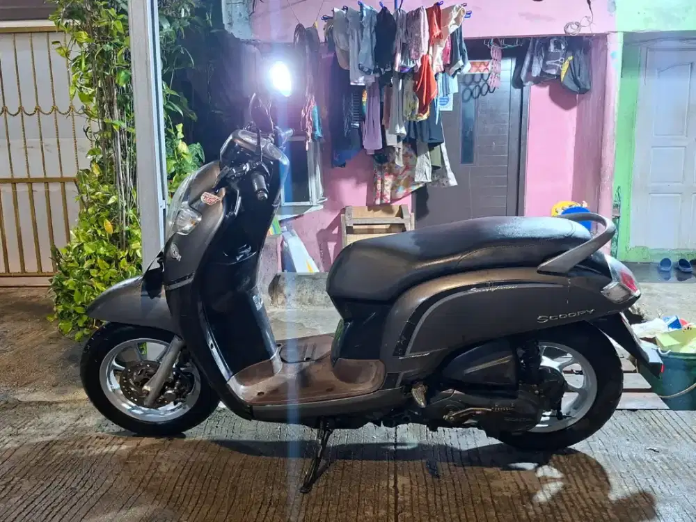 Honda scoopy 2017
