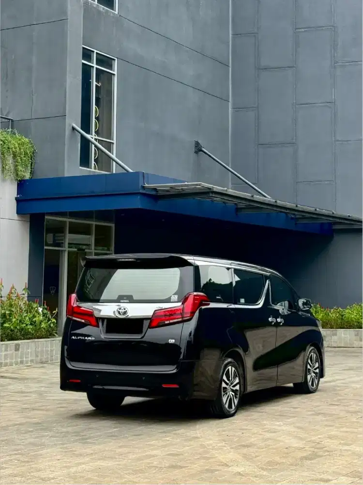 All New Alphard
Transformers Facelift
Type 2.5 G ATPM NEW MODEL