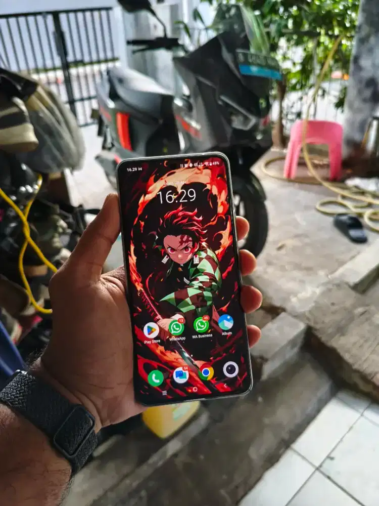 Iqoo z10 5g 8/128