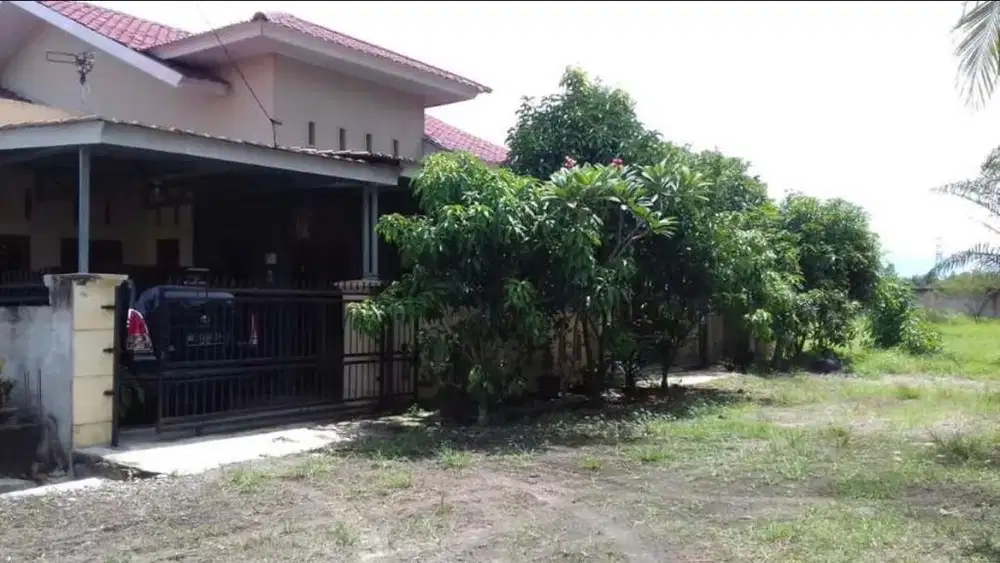 Dijual cepat (butuh uang) Rumah siap huni (tanpa perantara)