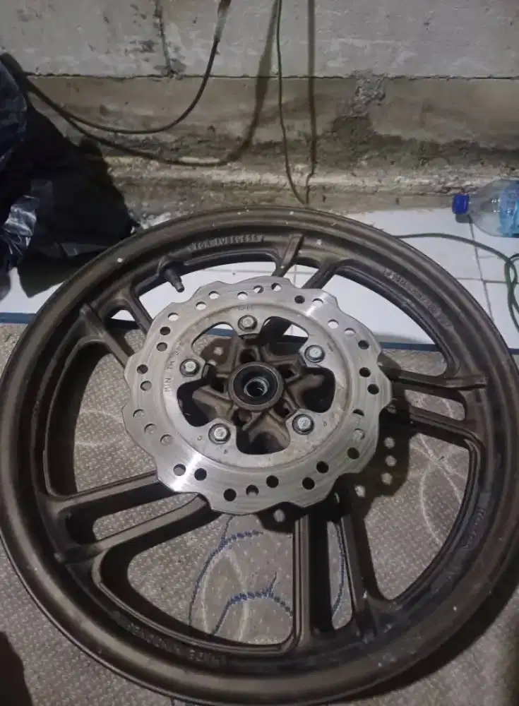velg Vario 125 LED new LED old kzr
