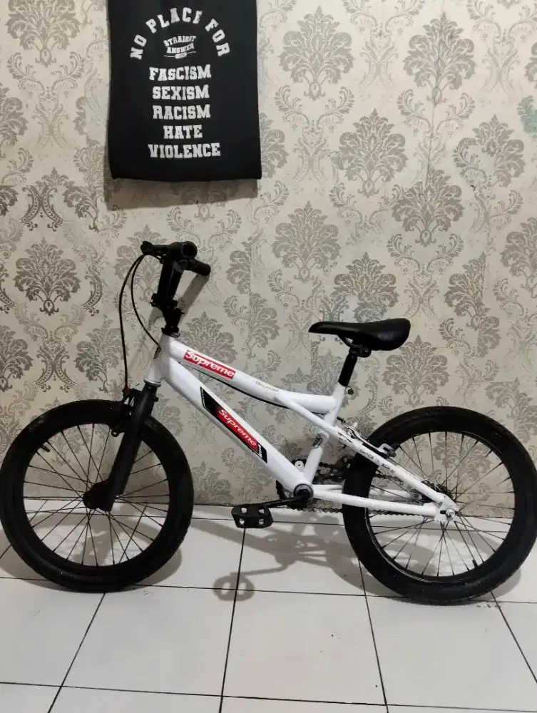 Sepeda BMX anak ukuran 18 untuk usia 5-8 tahun