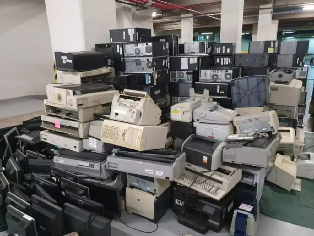 Terima komputer,alat it, alat kantor,