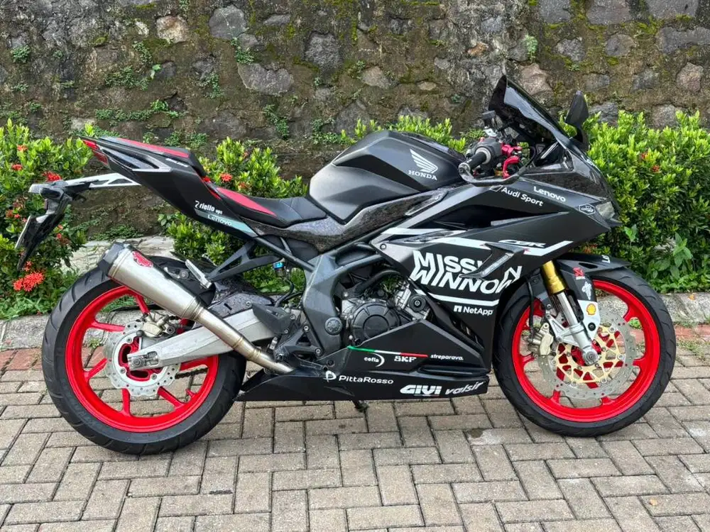 HONDA CBR 250RR Mulus