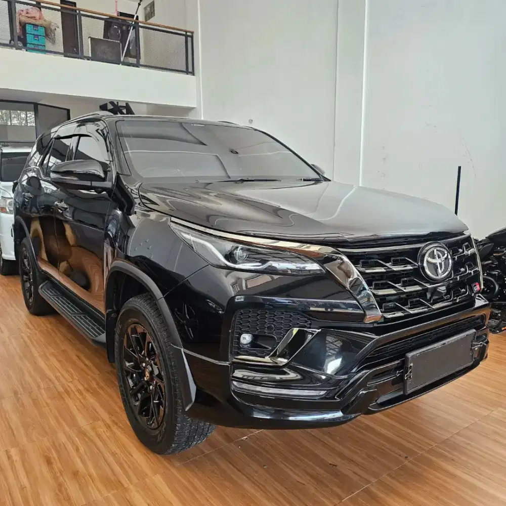 FORTUNER GR 2.8