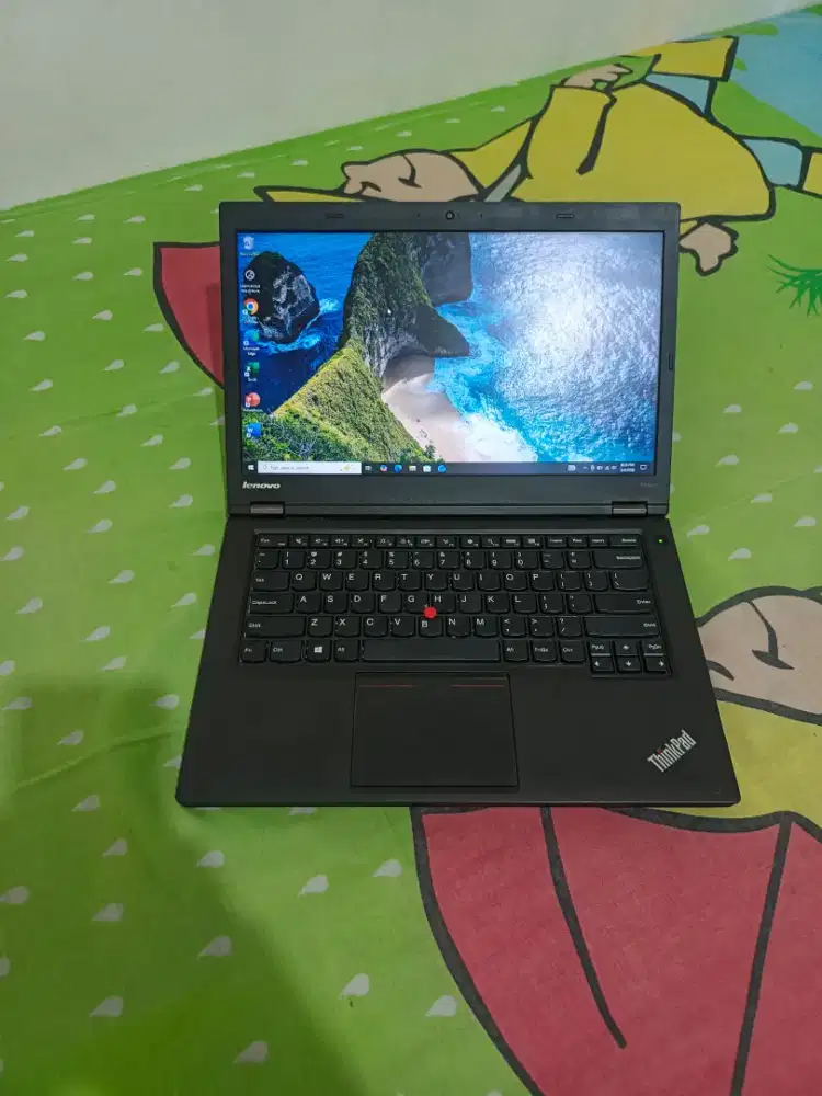 Laptop Lenovo Thinkpad T440p
Proccesor Intel core i5-4310M cpu.2.60