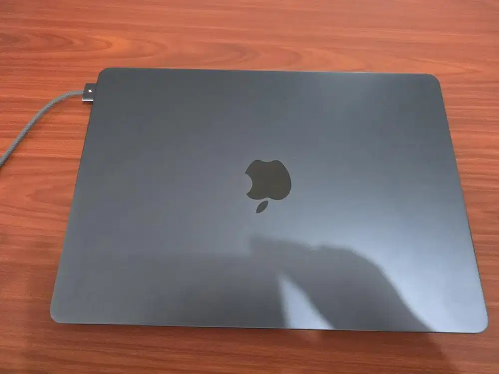 WTS MacBook Air 2022 M2 Chip 13 Inch, 8/256, Midnight Blue